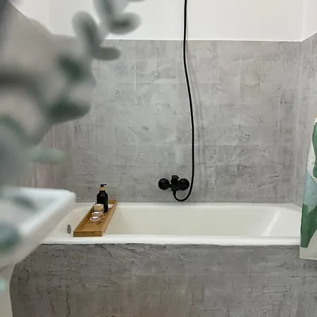 Lupita, En El Centro De Apartamento Vigo