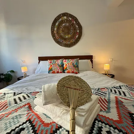 Lupita, En El Centro De