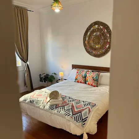 Lupita, En El Centro De *