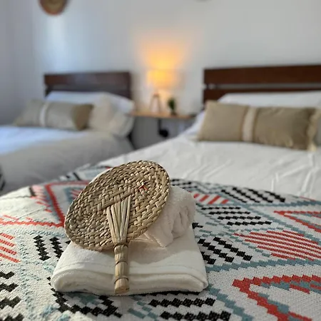 Lupita, En El Centro De Vigo