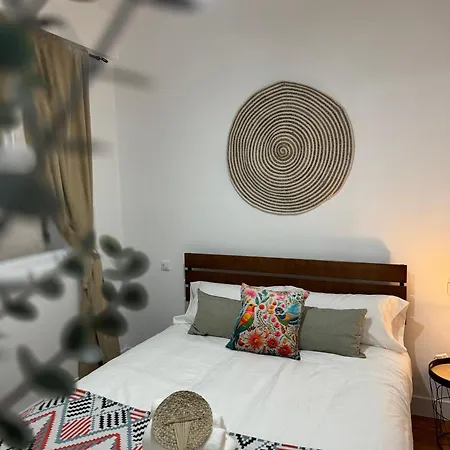 Lupita, En El Centro De * Vigo