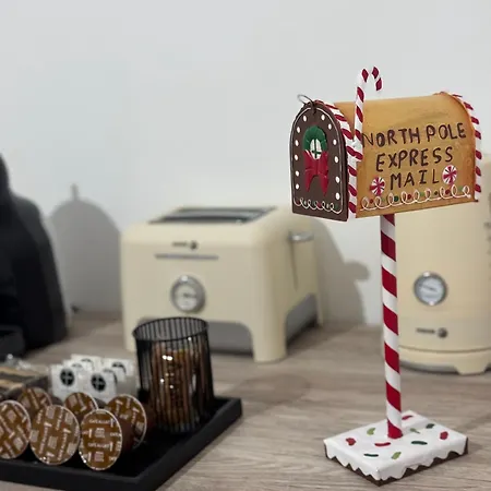 Lupita, En El Centro De Apartamento