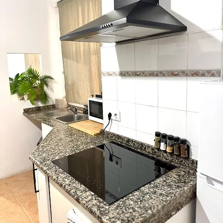 Lupita, En El Centro De Vigo