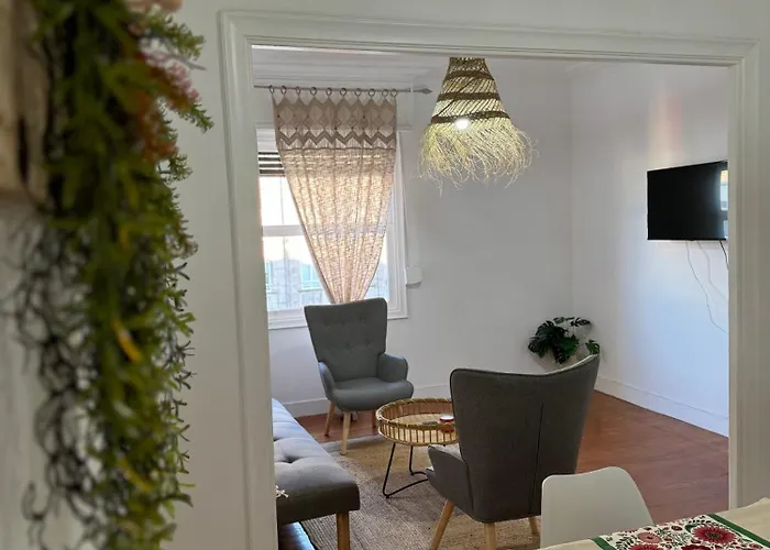 Lupita, En El Centro De Διαμέρισμα Βίγκο