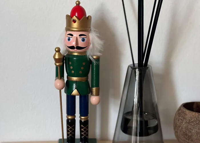 Lupita, En El Centro De Apartamento *